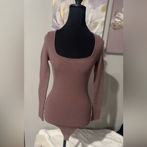 Abercrombie & Fitch Ribbed Scoop Neck Sweater in Brown